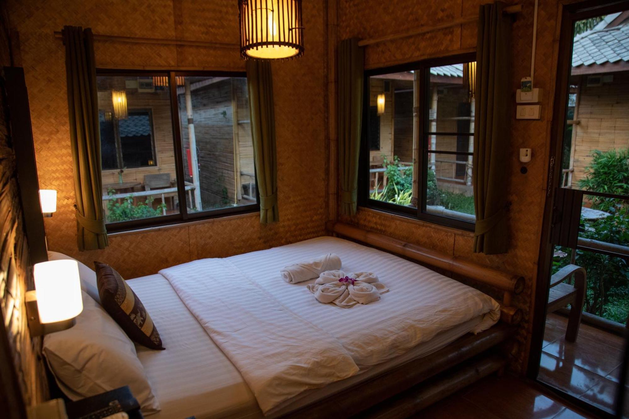 Boutique Hotel & Restaurant, Jaidee Bamboo Huts 치앙마이 외부 사진