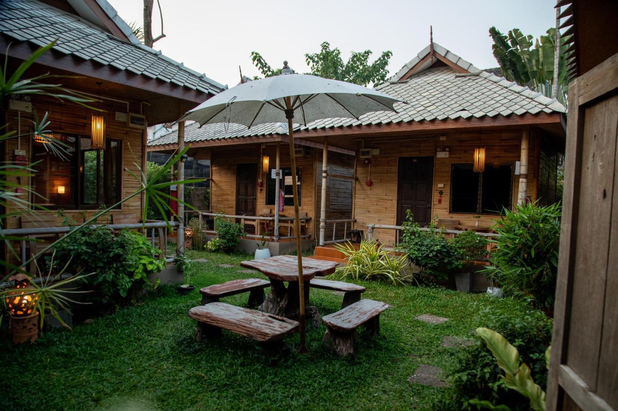 Boutique Hotel & Restaurant, Jaidee Bamboo Huts 치앙마이 외부 사진
